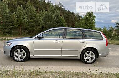 Універсал Volvo V50 2011 в Бучі