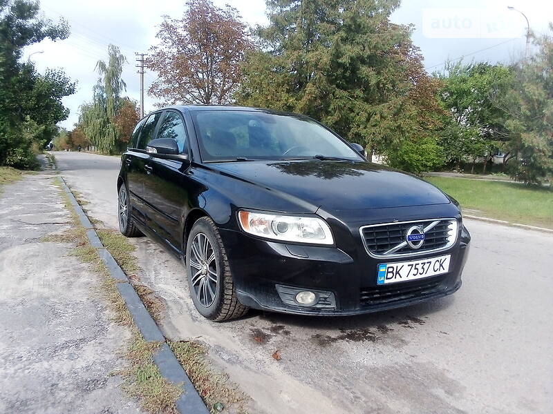 Volvo V50