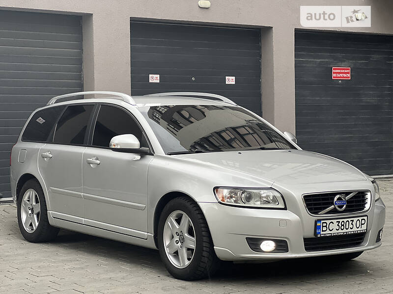 Універсал Volvo V50 2012 в Стрию