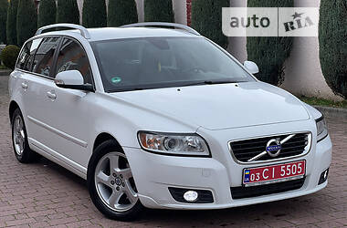 Универсал Volvo V50 2012 в 