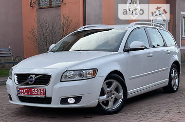Универсал Volvo V50 2012 в 