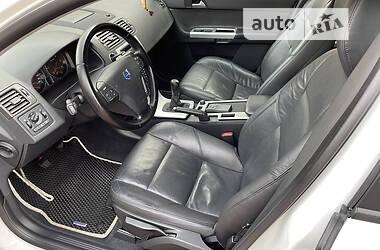 Универсал Volvo V50 2012 в 