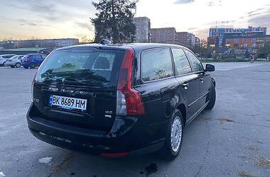 Универсал Volvo V50 2009 в 