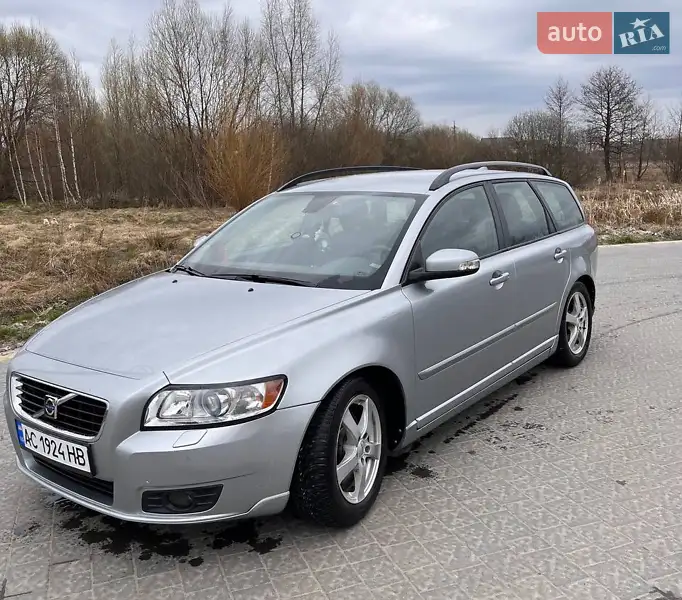 Volvo V50