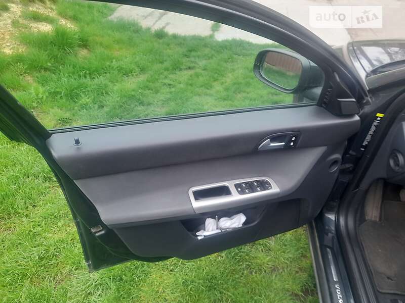 Универсал Volvo V50 2009 в Долинской фото 17 Универсал Volvo V50 2009 в Долинской
