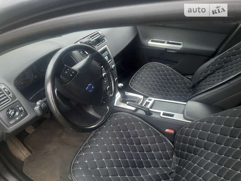 Универсал Volvo V50 2009 в Долинской фото 16 Универсал Volvo V50 2009 в Долинской