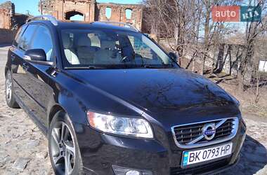 Универсал Volvo V50 2011 в Корце