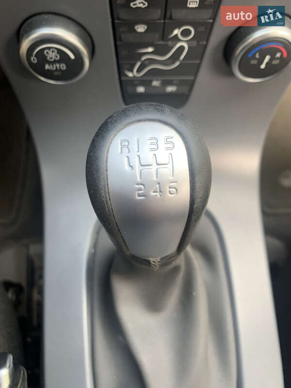 Универсал Volvo V50 2011 в Черкассах