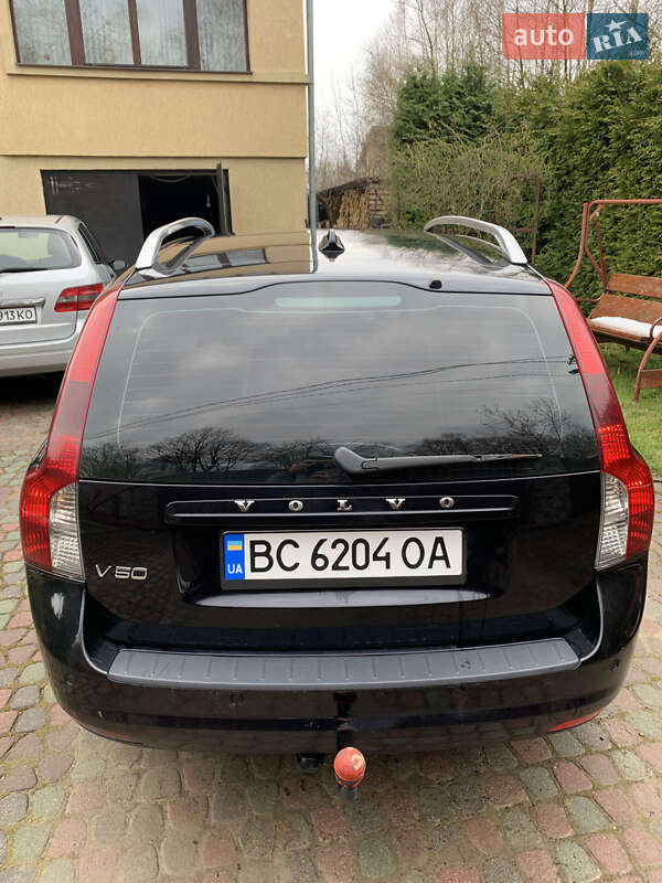 Універсал Volvo V50 2010 в Львові