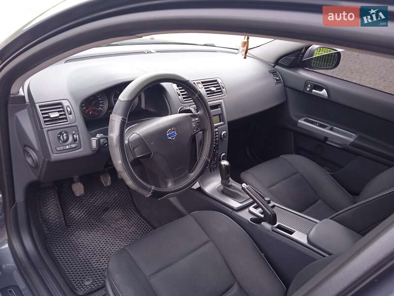 Універсал Volvo V50 2008 в Миколаєві