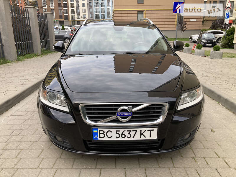 Volvo V50 2010