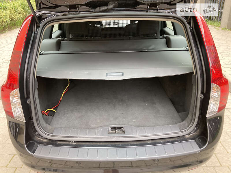 Универсал Volvo V50 2010 в Львове фото 7 Универсал Volvo V50 2010 в Львове