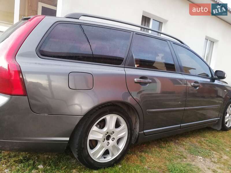 Універсал Volvo V50 2009 в Чемерівцях