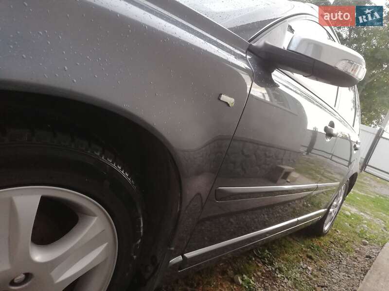 Універсал Volvo V50 2009 в Чемерівцях