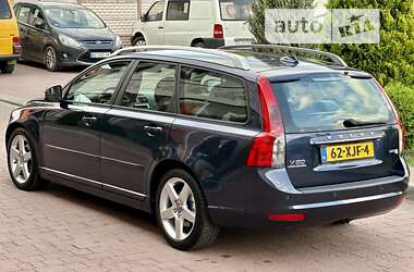 Универсал Volvo V50 2012 в 