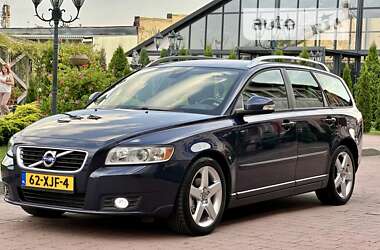 Универсал Volvo V50 2012 в 