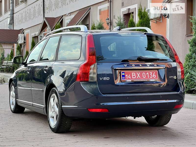 Універсал Volvo V50 2012 в Стрию
