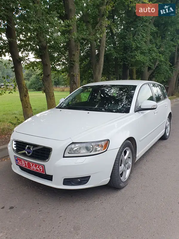 Volvo V50 2011