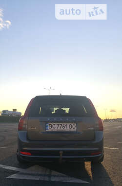 Универсал Volvo V50 2010 в Львове