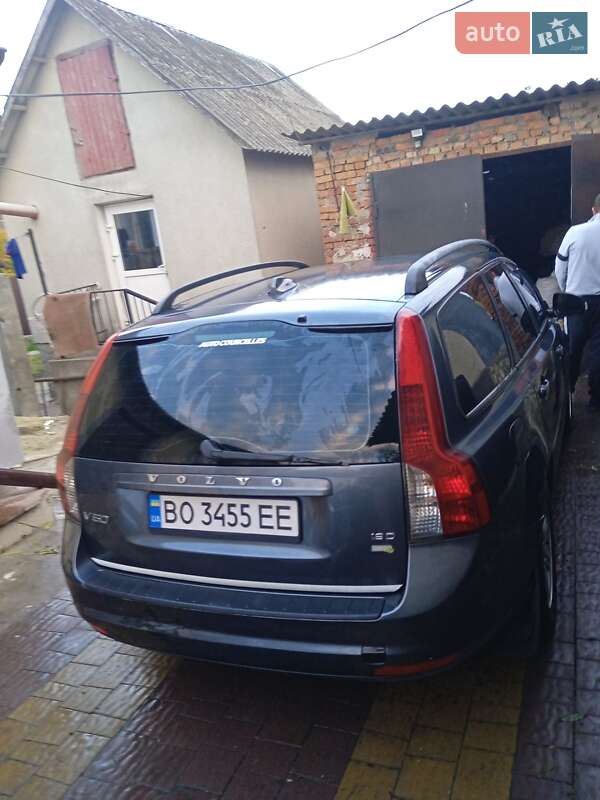Универсал Volvo V50 2010 в Тернополе