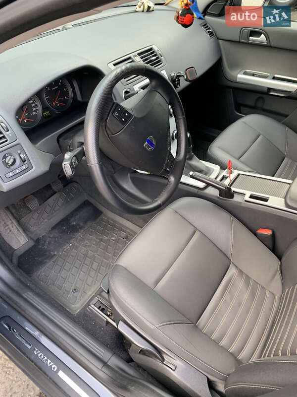 Универсал Volvo V50 2010 в Запорожье фото 8 Универсал Volvo V50 2010 в Запорожье