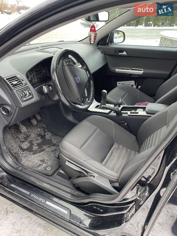 Універсал Volvo V50 2010 в Старокостянтинові