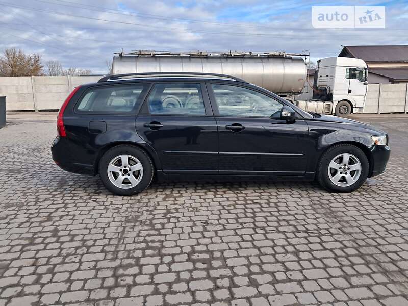 Универсал Volvo V50 2010 в Белогорье