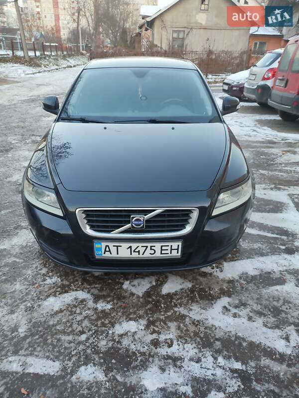 Volvo V50 2010