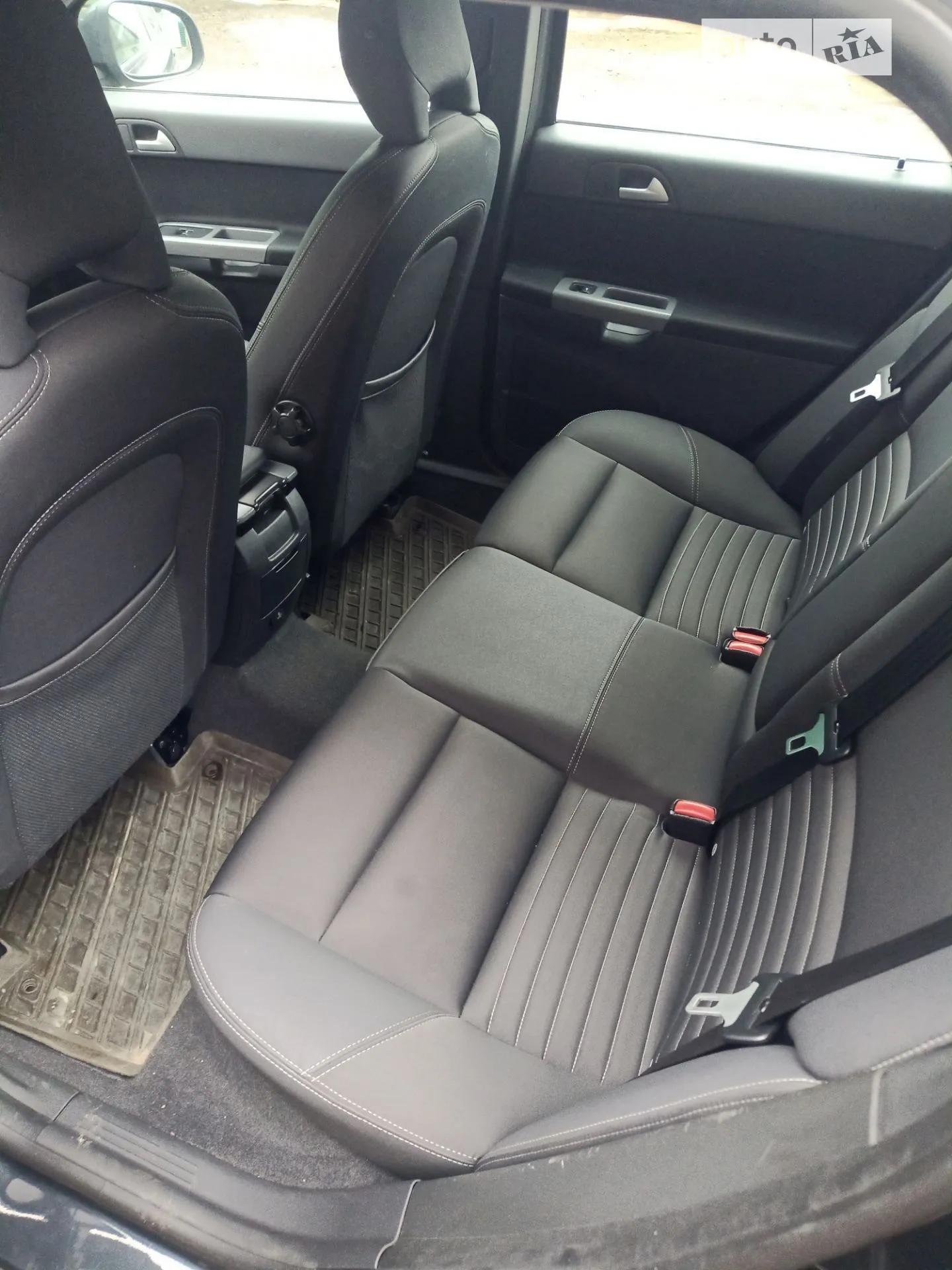 2010 Volvo V50 - мініатюра 3