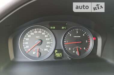Універсал Volvo V50 2010 в  фото 40 Універсал Volvo V50 2010 в