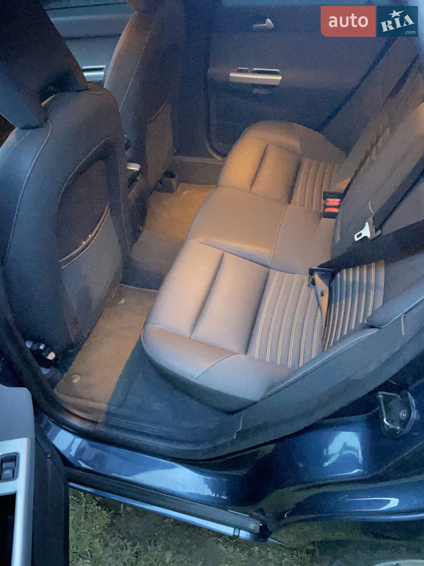 2010 Volvo V50 - мініатюра 5
