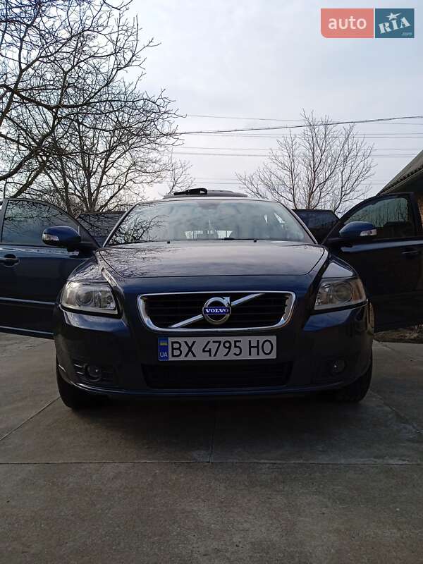 Универсал Volvo V50 2011 в Каменец-Подольском фото 4 Универсал Volvo V50 2011 в Каменец-Подольском