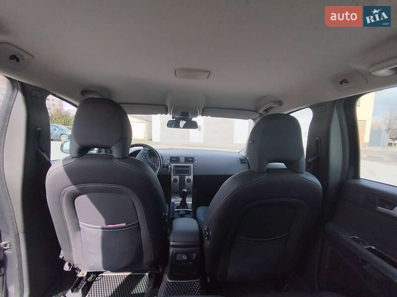 Універсал Volvo V50 2007 в Звягелі