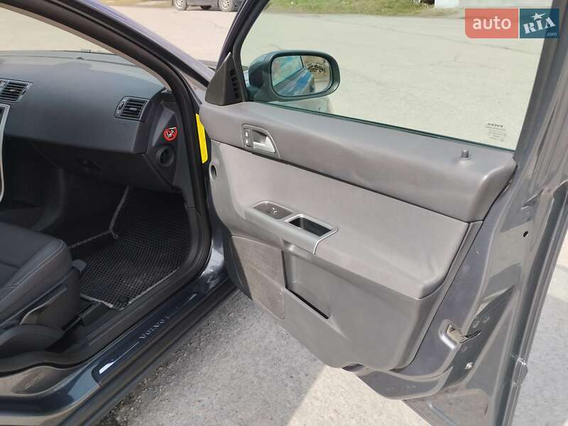 Універсал Volvo V50 2007 в Звягелі