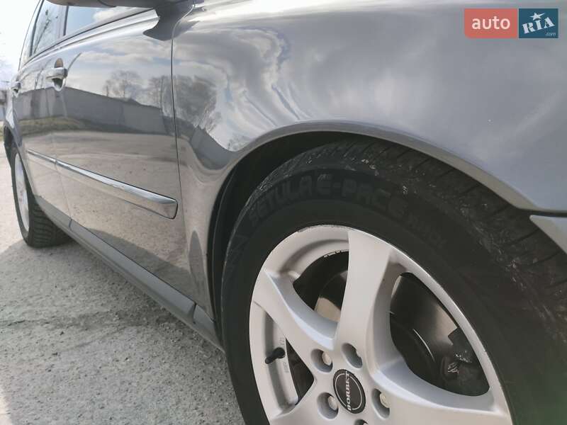 Універсал Volvo V50 2007 в Звягелі