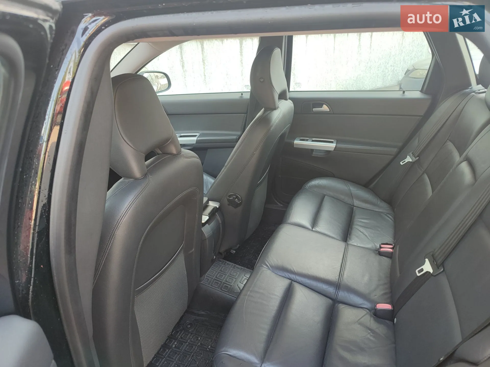 2011 Volvo V50 - мініатюра 17