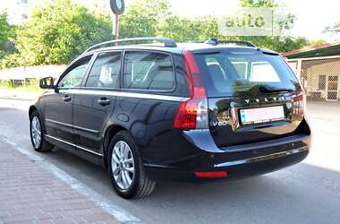 Універсал Volvo V50 2011 в Львові