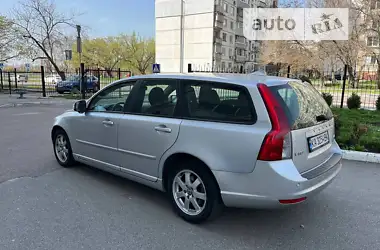 Volvo V50 2011