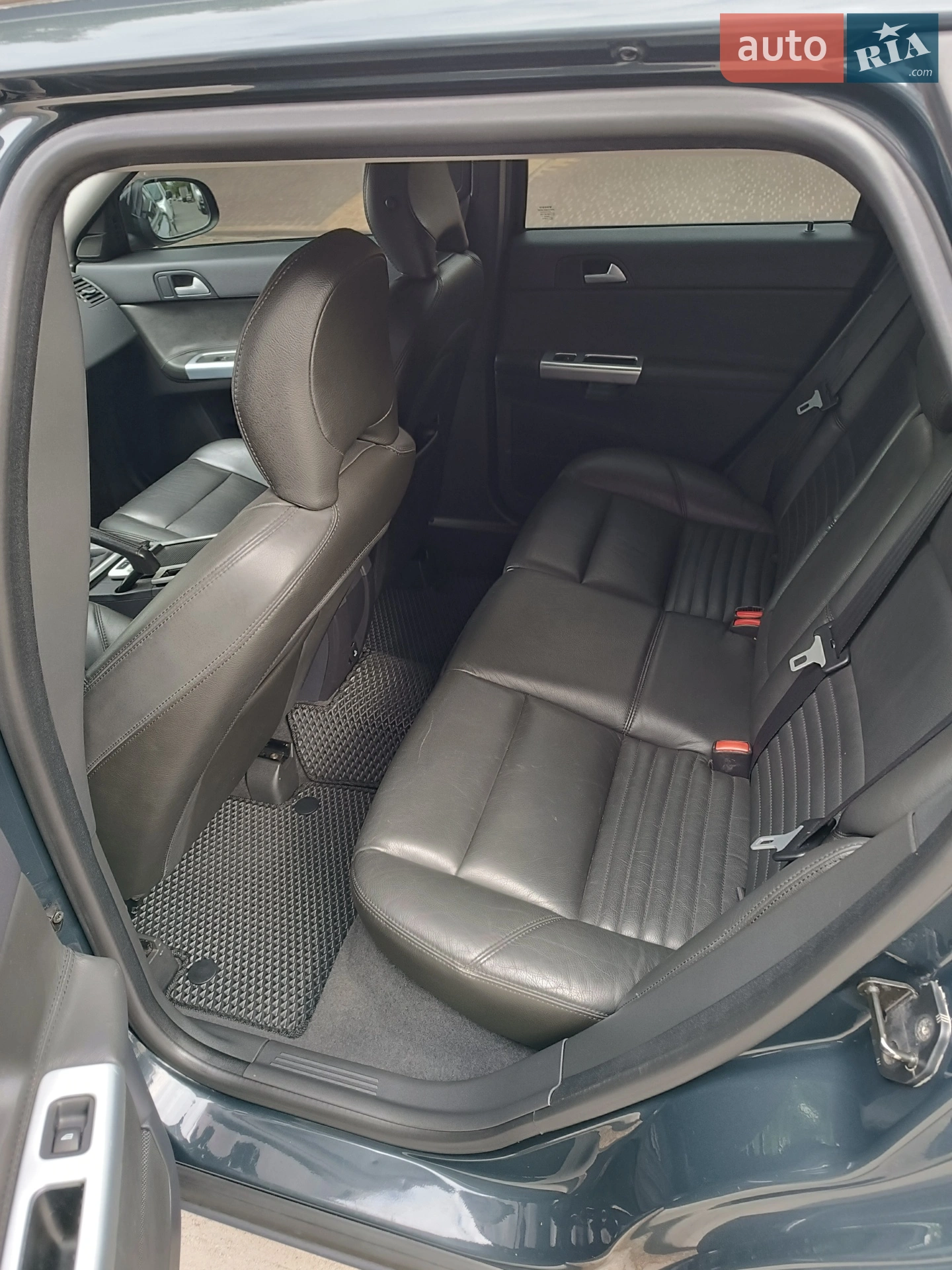 2010 Volvo V50 - мініатюра 4