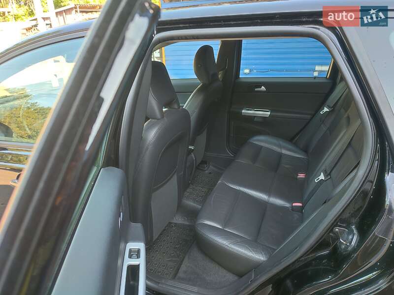 Универсал Volvo V50 2011 в Киеве