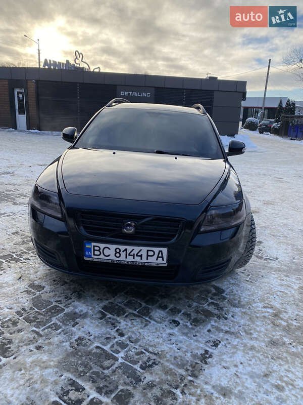 Volvo V50 2009