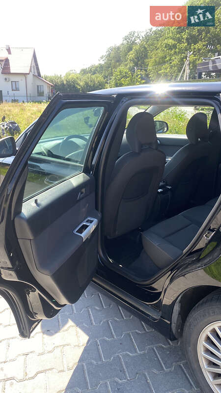 Универсал Volvo V50 2010 в Львове