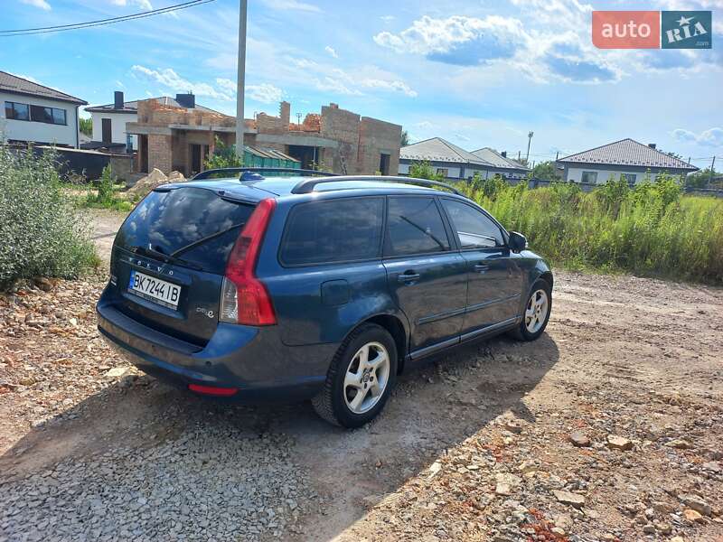 Універсал Volvo V50 2010 в Рівному