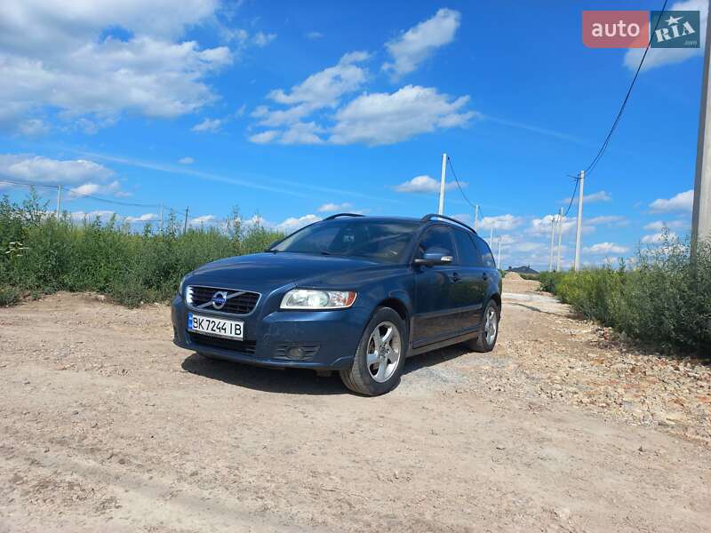 Універсал Volvo V50 2010 в Рівному