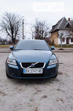 Універсал Volvo V50 2010 в Хотині