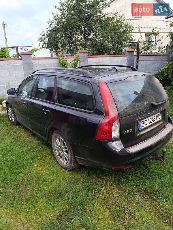 Volvo V50 2009