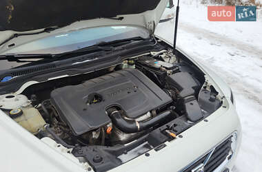 Универсал Volvo V50 2010 в 