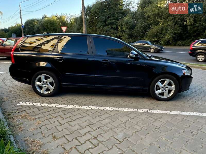 Универсал Volvo V50 2012 в Луцке