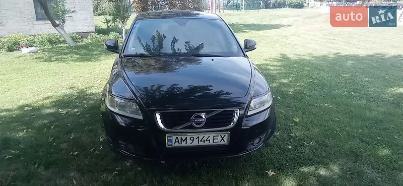 Volvo V50 2011