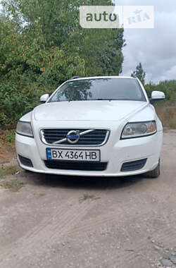 Універсал Volvo V50 2010 в Кам'янець-Подільському